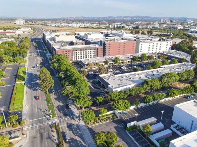 More Photos Of 1900 E Warner Ave, Santa Ana Light Manufacturing For Sale
