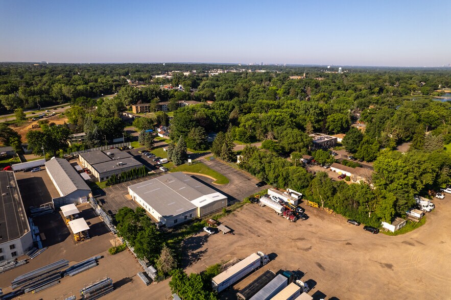 More Photos Of 5215 Gershwin Ave, Oakdale Light Distribution For Sale