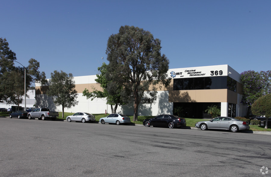 Primary Photo Of 390 N Meyer Cir, Corona Warehouse For Lease