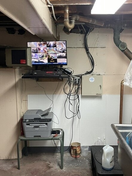 More Photos Of 300 Carew St, Chicopee Restaurant For Sale