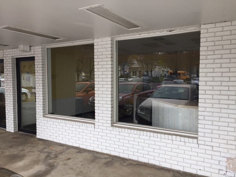 More Photos Of 214 Amity Rd, Woodbridge Unknown For Lease