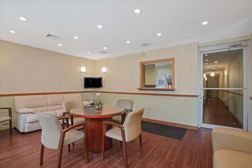 More Photos Of 72-41 Grand Ave, Flushing Medical For Lease