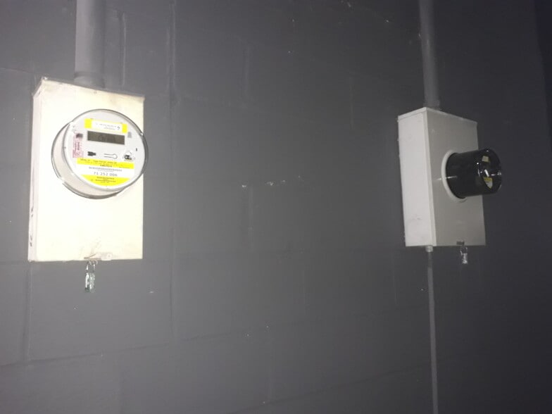 More Photos Of 834 Lemay Ferry Rd, Saint Louis Convenience Store For Lease