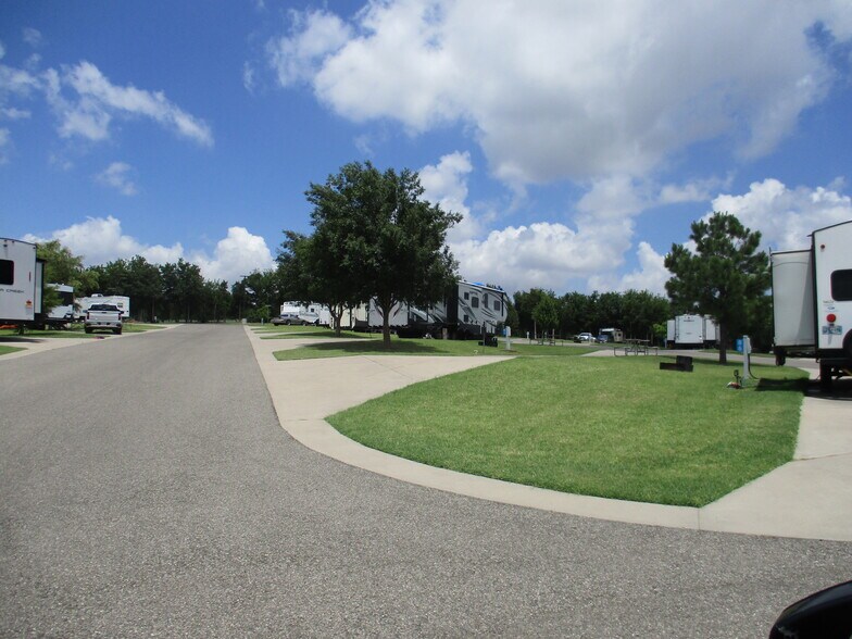 More Photos Of 1038 Airport Rd, Weatherford Manufactured Housing Mobile Home Park For Sale