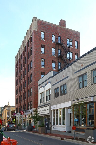 More Photos Of 200-202 E Washington St, Ann Arbor Medical For Lease