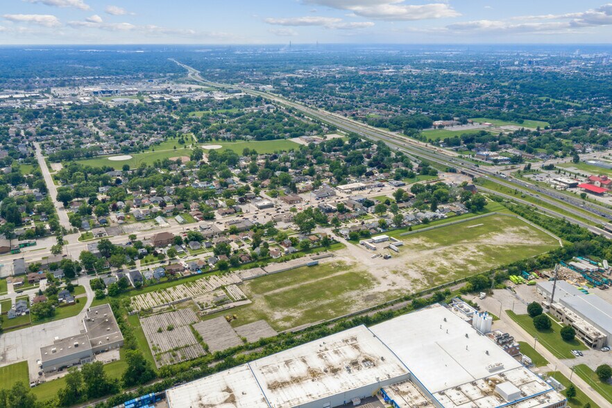 More Photos Of 2445 Sydney Av, Windsor Land For Sale