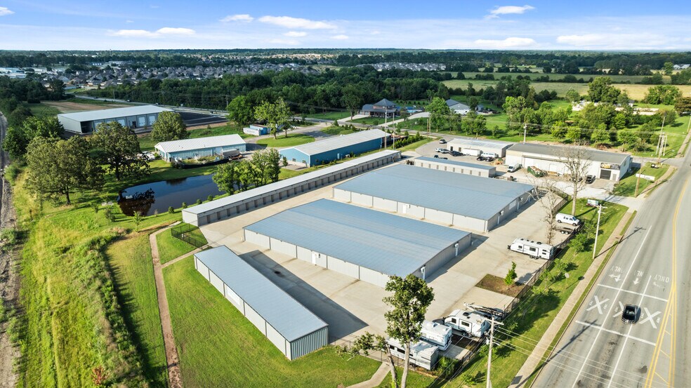 More Photos Of 753 W Pleasant Grove Rd, Rogers Self Storage For Sale