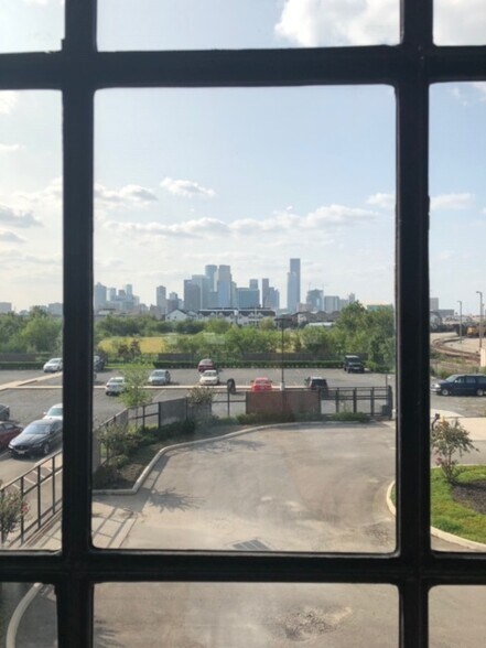 More Photos Of 800 Sampson St, Houston Loft Creative Space For Lease