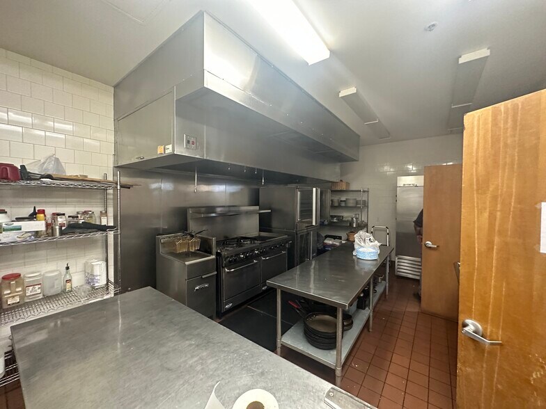 More Photos Of 37 N 27th St, San Jose Lodge Meeting Hall For Sale