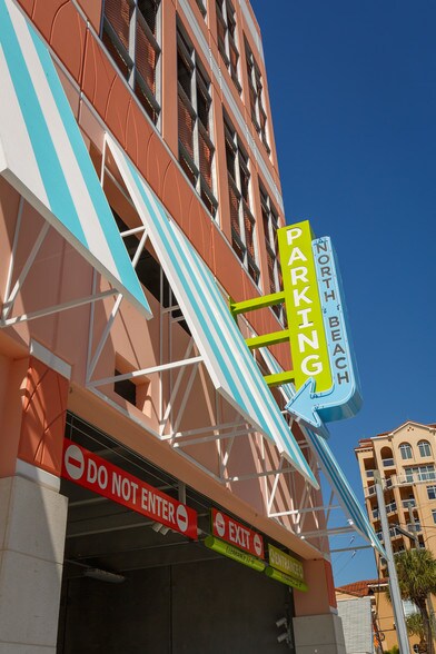 More Photos Of 490 Poinsettia Ave, Clearwater Parking Garage For Lease