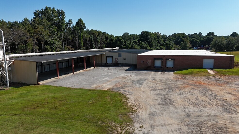 Primary Photo Of 1120 1st St W, Conover Unknown For Lease