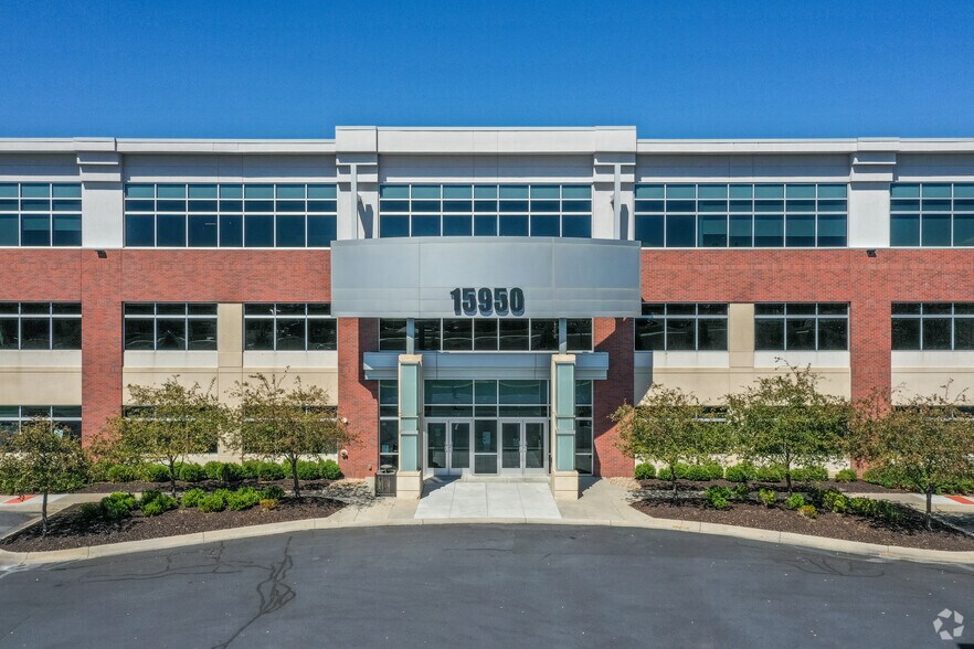 More Photos Of 15950 W Dodge Rd, Omaha Office For Lease