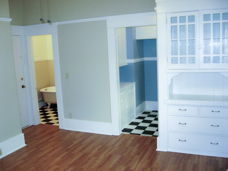 More Photos Of 1541 8th Ave, San Diego Apartments For Sale