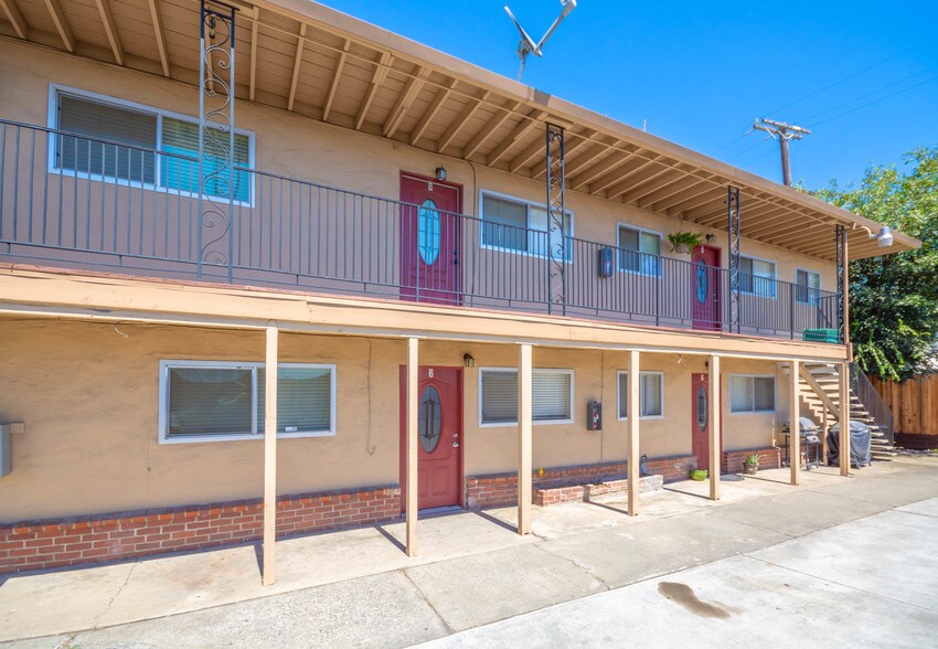 More Photos Of 1049 Jefferson Blvd, West Sacramento Apartments For Lease
