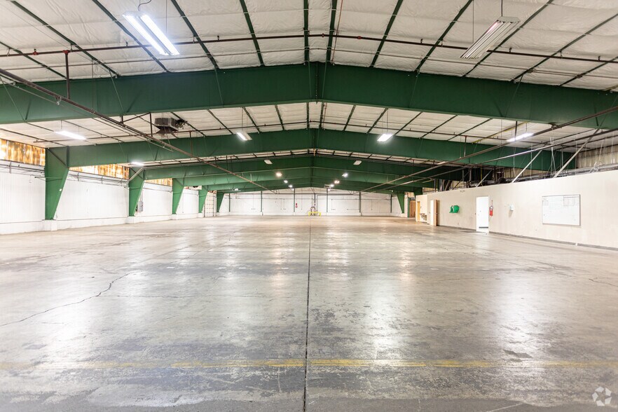 More Photos Of 225 E 900 S, Provo Manufacturing For Lease