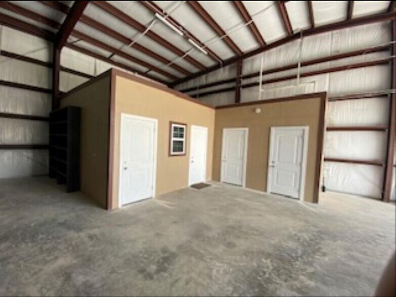 More Photos Of 5901 County Road 675B, Rosharon Warehouse For Sale