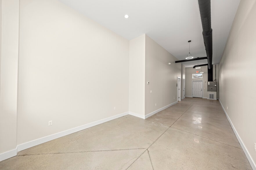 More Photos Of 3462 Greenfield rd, Berkley Medical For Lease