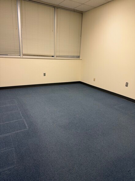 More Photos Of 4875 Riverside Dr, Macon-Bibb Office For Lease