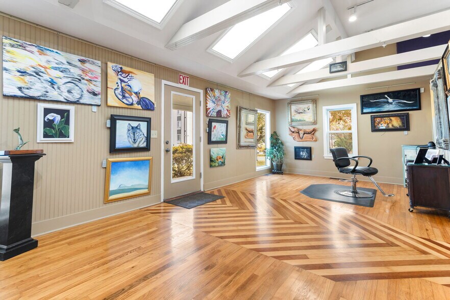 More Photos Of 1911 Margaret St, Winston-Salem General Retail For Sale