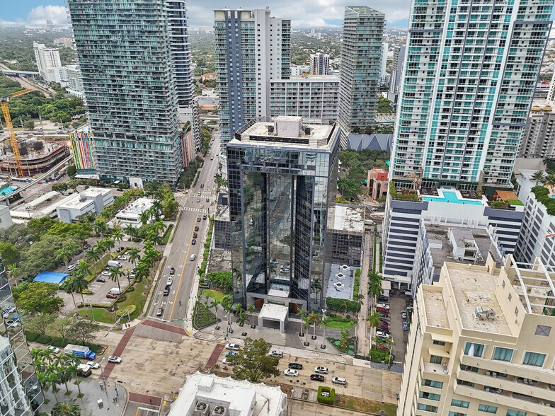 More Photos Of 1200 Brickell Ave, Miami Office For Lease