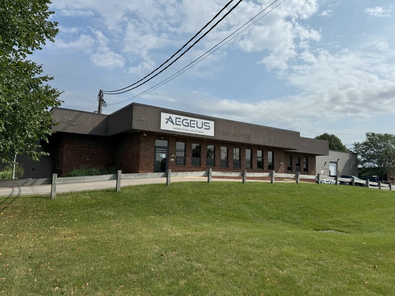 Primary Photo Of 80 Lawrence Bell Dr, Williamsville Research And Development For Sale