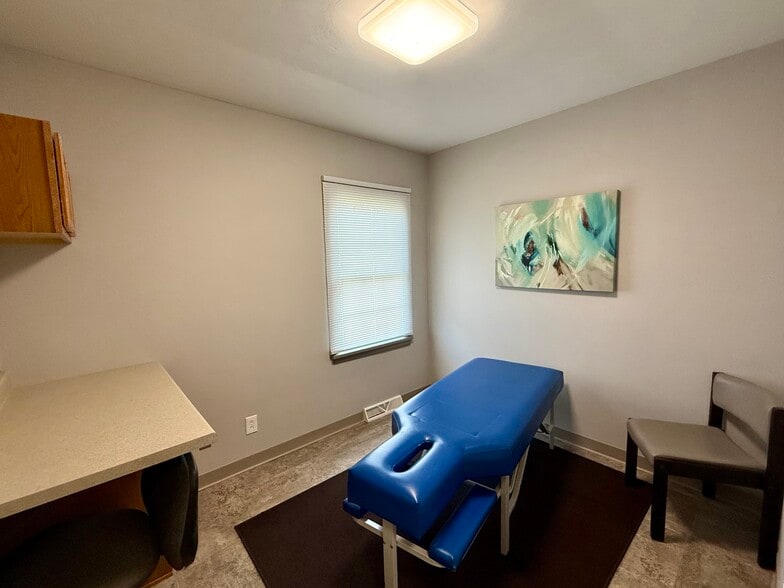 More Photos Of 2894 Center Rd, Poland Office For Sale