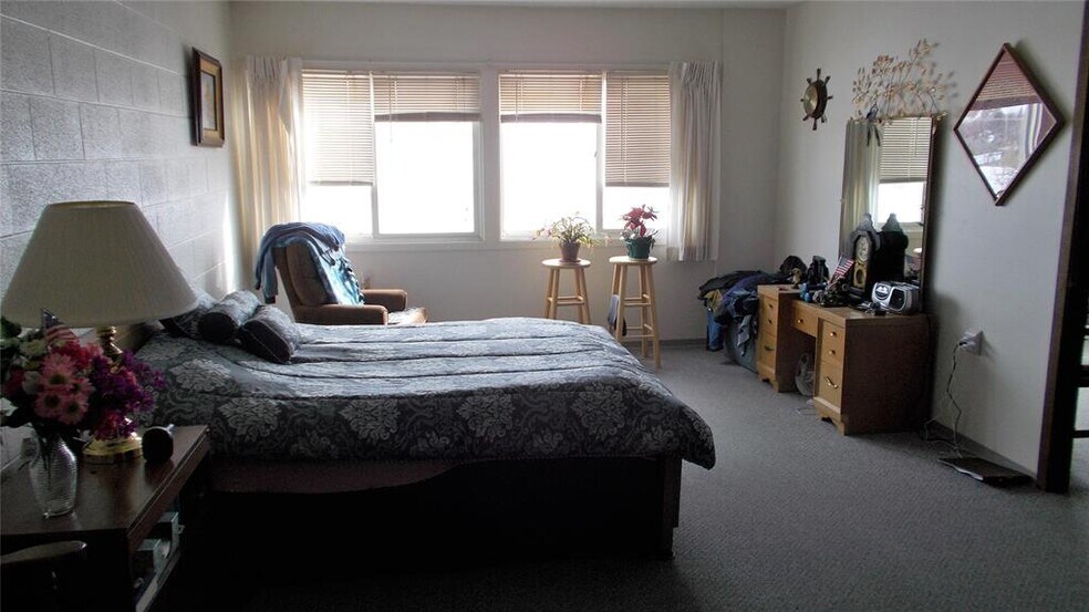 More Photos Of 20 W 3rd St, Havre Apartments For Sale