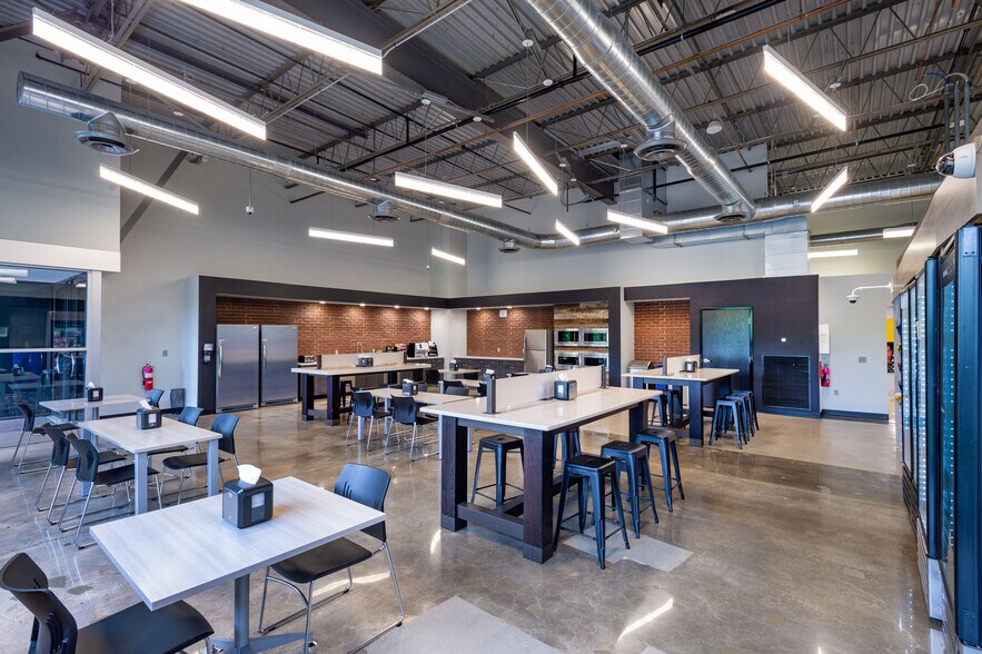 More Photos Of 225 Raritan Center Pky, Edison Unknown For Lease