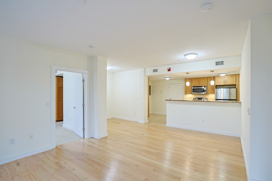 More Photos Of 87 New St, Cambridge Apartments For Sale