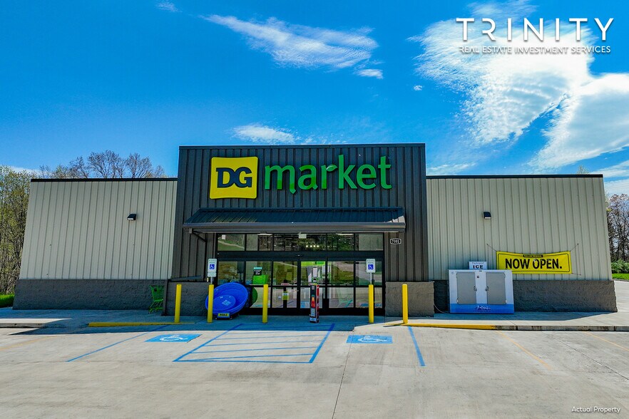 Primary Photo Of 7001 US-421, Mckee General Retail For Sale