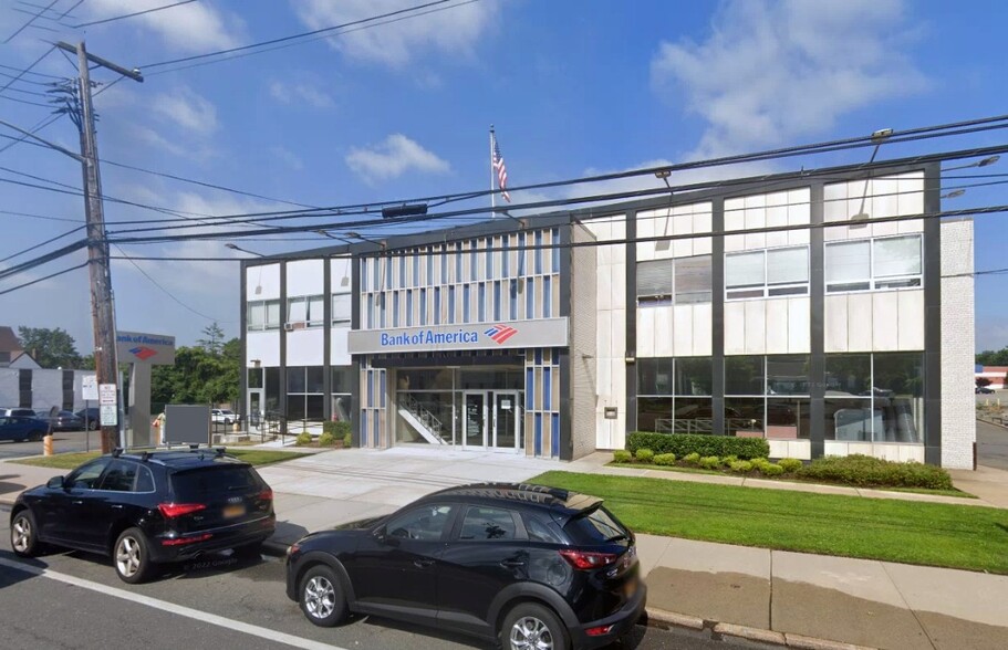 Primary Photo Of 2300 Grand Ave, Baldwin Storefront Retail Office For Lease