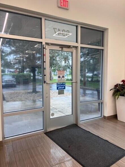 More Photos Of 8931-8947 W Atlantic Blvd, Coral Springs Storefront Retail Office For Sale