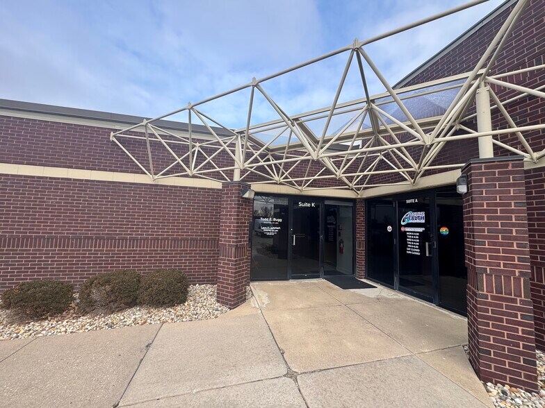 More Photos Of 2205 E Empire St, Bloomington Office For Lease