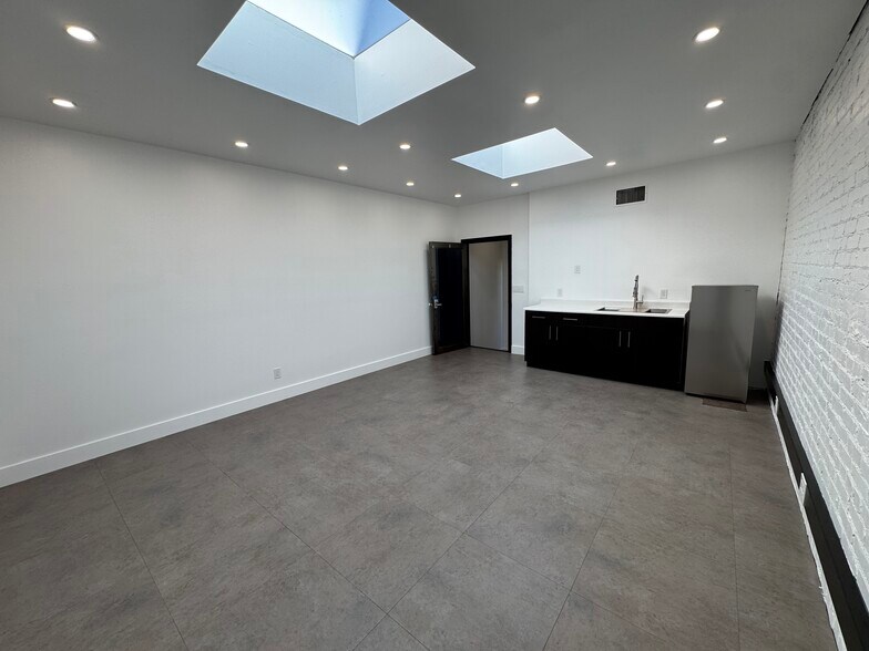 More Photos Of 6601-6613 W Sunset Blvd, Los Angeles Storefront Retail Office For Lease