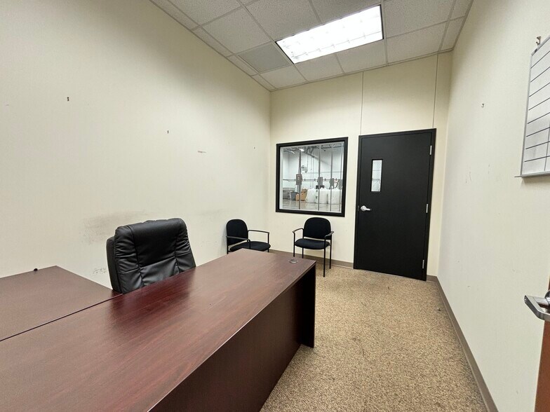 More Photos Of 11650 Miramar Pky, Miramar Industrial For Lease