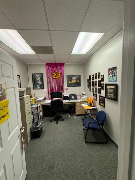 More Photos Of 2601 Herritage st, Kinston Medical For Sale