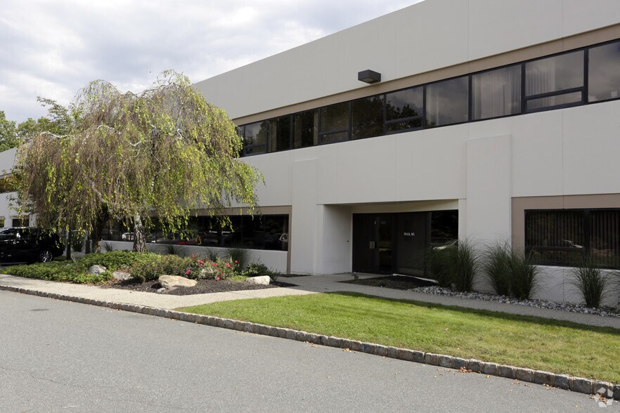 More Photos Of 66 Ford Rd, Denville Warehouse For Lease