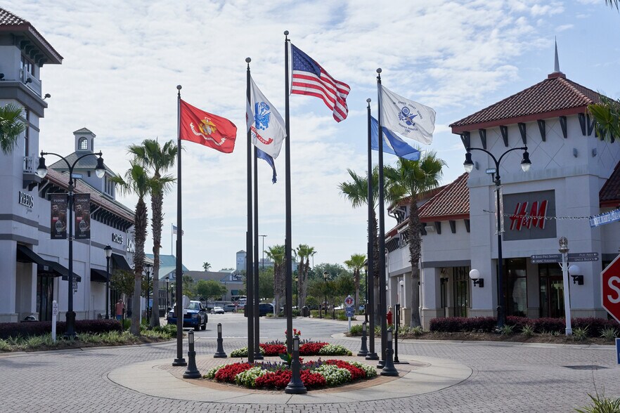 More Photos Of 4008-4300 Legendary Dr, Destin Unknown For Lease