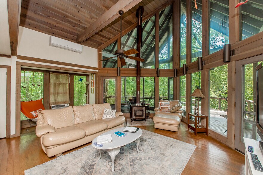 More Photos Of 11030 Garden Ln, Folsom Specialty For Sale