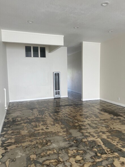 More Photos Of 1104-1106 Crenshaw Ave, Torrance Freestanding For Lease