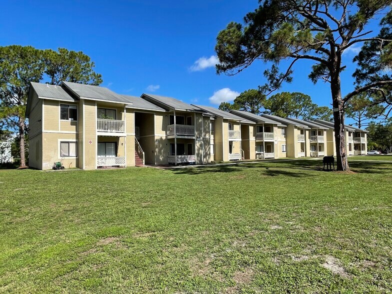 More Photos Of 300 Mercury Ave SE, Palm Bay Apartments For Sale