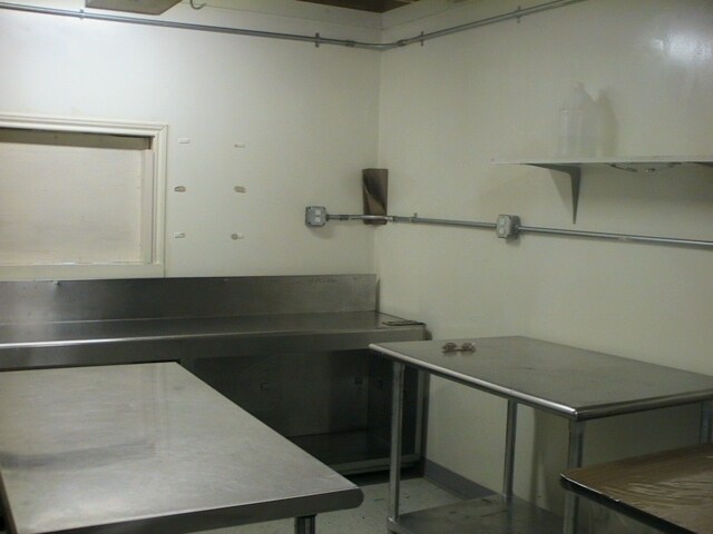 More Photos Of 121 S Henderson St, Rusk Restaurant For Sale