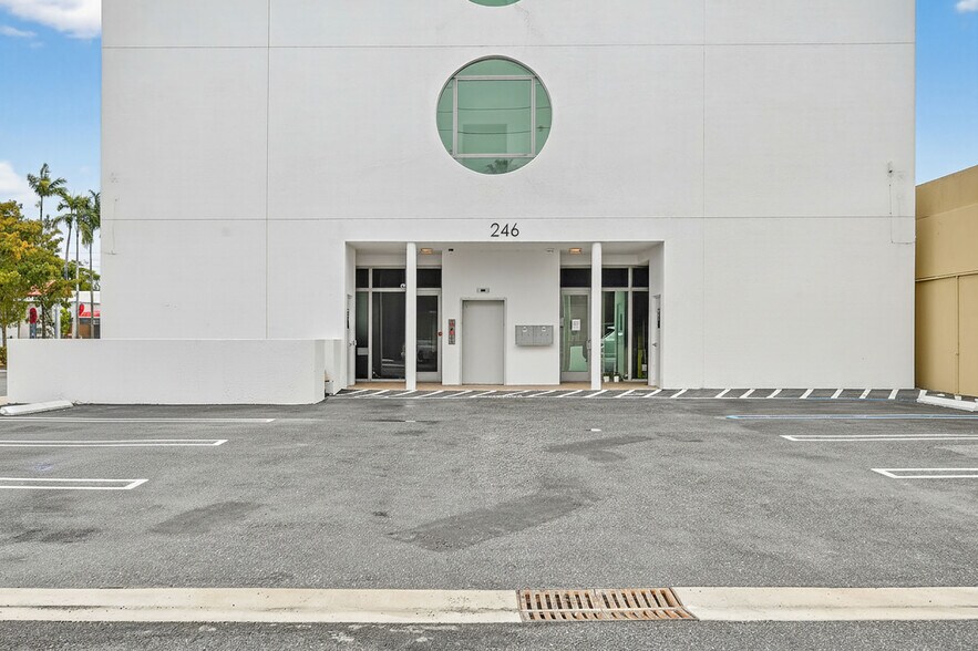 More Photos Of 246 NE 6th Ave, Delray Beach Apartments For Sale