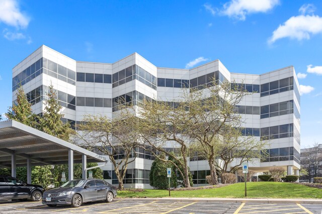 More Photos Of 1 TransAm Plaza Dr, Oakbrook Terrace Office For Sale