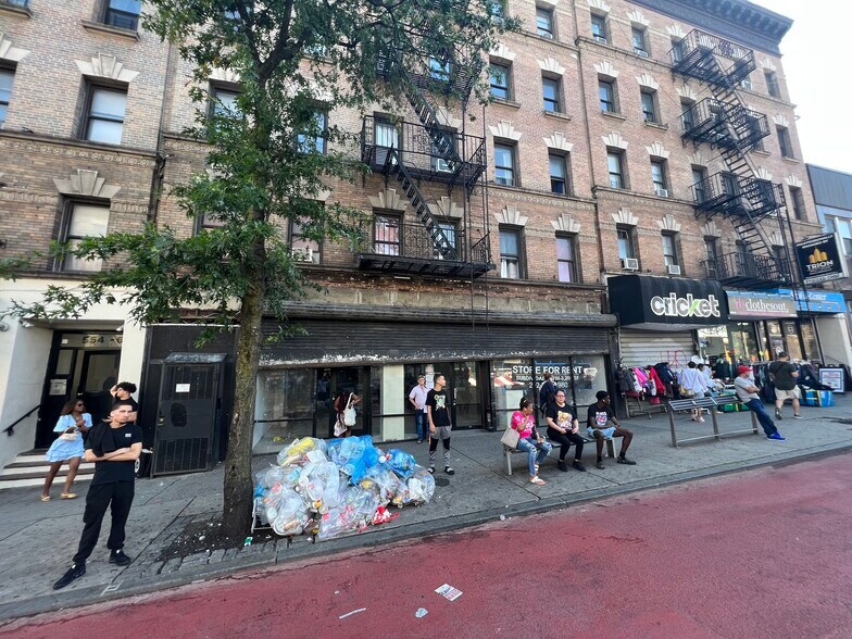 More Photos Of 554-556 W 181st St, New York Apartments For Lease