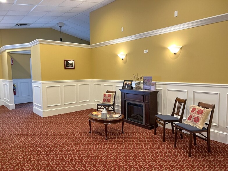 More Photos Of 496 Chase Ave, Waterbury General Retail For Sale