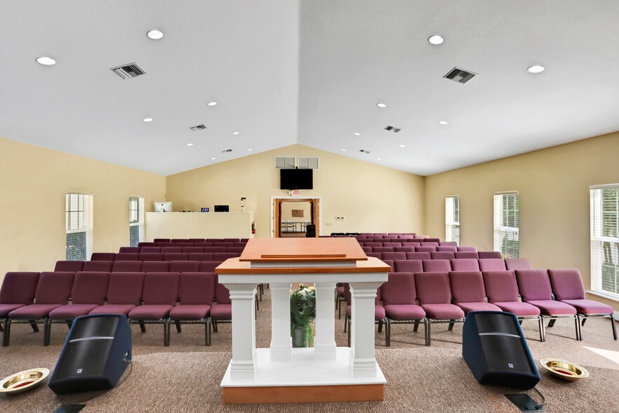 More Photos Of 1495 Herbert St, Port Orange Religious Facility For Sale