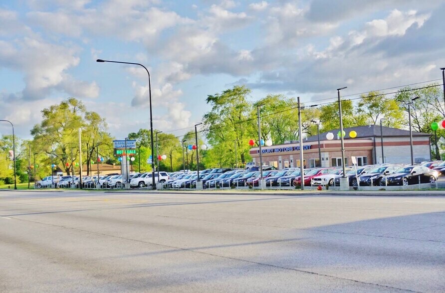 Primary Photo Of 7146 S Harlem Ave, Bridgeview Freestanding For Sale