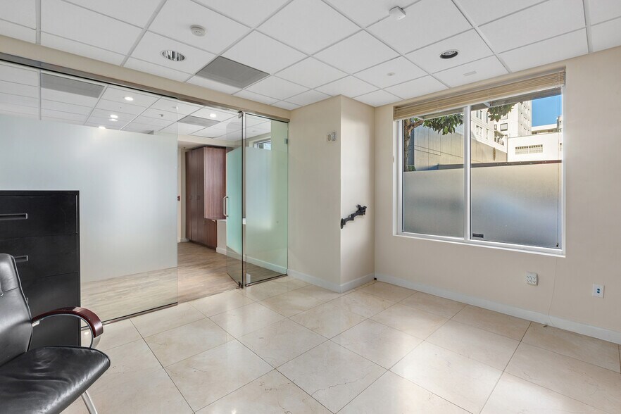 More Photos Of 400 Beale St, San Francisco Apartments For Sale