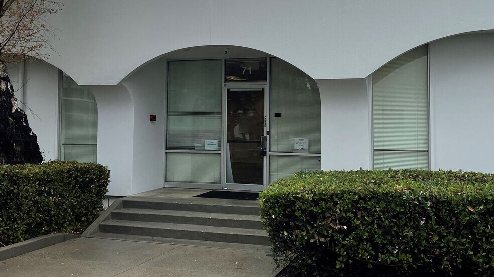 Primary Photo Of 260-280 Old County Rd, Brisbane Distribution For Lease